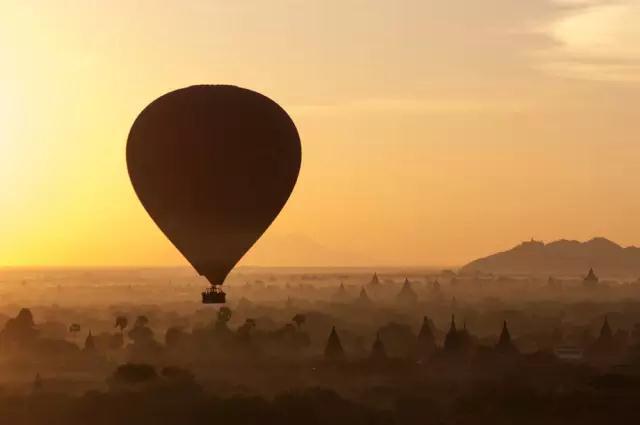 攝影構圖的核心技(jì )巧——不是三分(fēn)法，也不是做減法